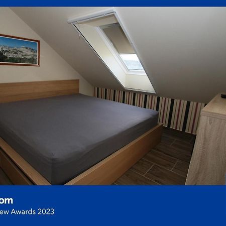 Blonde River Apartman Sőtér Szeged Buitenkant foto